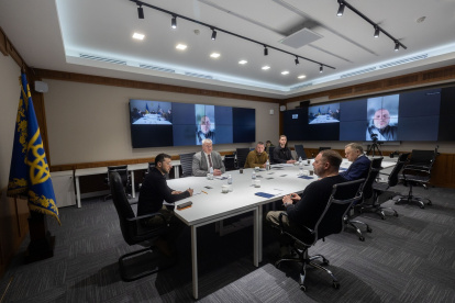 Kiev. El presidente Volodimir Zelenski se reúne con delegación que participó en las negociaciones en Yeda.