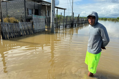 La parroquia Charapotó, perteneciente al cantón Sucre, provincia de Manabí, es la más golpeada por el invierno.