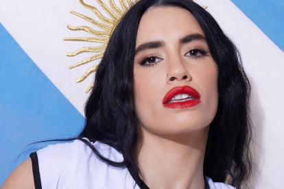 Mariana "Lali" Espósito es una cantante, actriz y bailarina argentina.