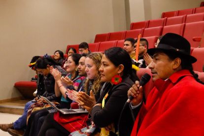 Leonidas Iza, presidente de la Conaie, se reunió el 12 de marzo de 2025 con activistas tras la falta de consenso con las organizaciones indígenas.