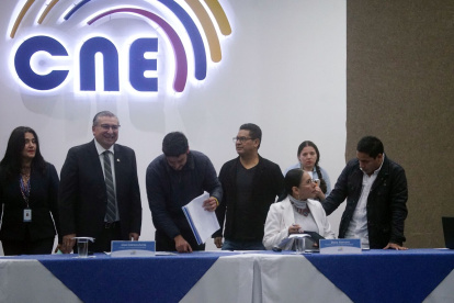 Diana Atamaint, presidenta del CNE, anunció las posibles sanciones este 14 de marzo de 2025.