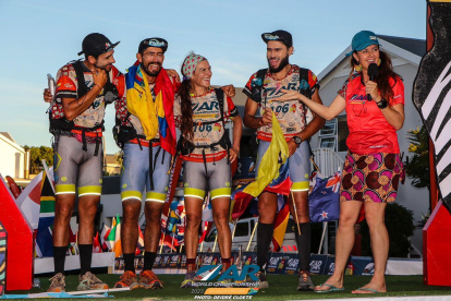 Los hermanos Gonzalo y Juan José Calisto, Francisco Pinto y la argentina Tanía Díaz integran el Life Adventure Team.