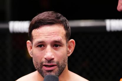 Carlos Vera logró su primera victoria en UFC ante el congolés Josias Musasa.