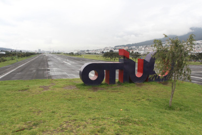 El Parque Bicentenario conserva la pista del antiguo aeropuerto.