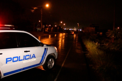 En el ingreso al balneario de Chulluype, en la via Ballenita - La Libertad, fue asesinada una pareja