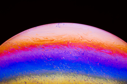 El primer Mercurio retrógrado del 2025 comienza en Aries y retrocede a Piscis