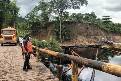 El río Caple es otro de los afleuntes afectados por el derrame de petróleo.