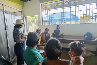 Las mujeres emprendedoras pueden acceder al crédito violeta.