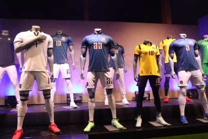 Ecuador estrenará camiseta por centenario de la FEF.