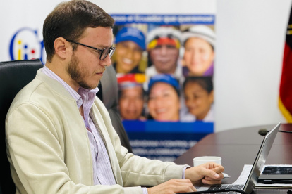 Los chats del exconsejero del CPCCS, Augusto Verduga, revelan la operación clandestina del correísmo.