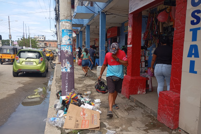 Hay sectores de Playas en los que no se recoge la basura por semanas.