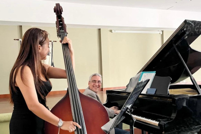 Hay clases disponibles para diferentes instrumentos.