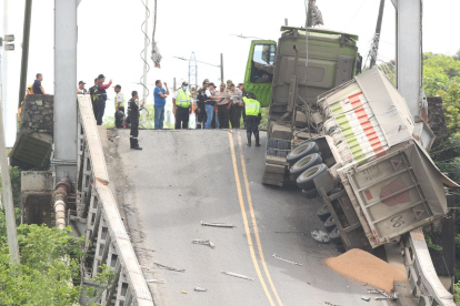 Así luce el puente colapsado Gonzalo Icaza Cornejo