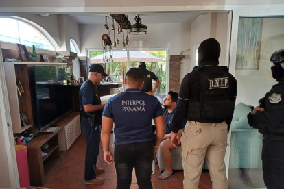 Leonardo Cortázar salió del país cuando estalló el caso Encuentro.