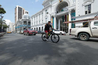 El 2 % de usuarios viales se moviliza en bicicleta, según Guayaquil Cómo Vamos.