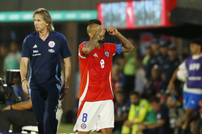 Arturo Vidal realizó un polémico gesto a los paraguayos en el partido de Chile contra la Albirroja en las eliminatorias