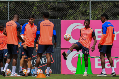 Moisés Caicedo será el encargado de manejar la volante de Ecuador.