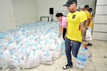 Desde el parque Bicentenario salió un convoy hacia Esmeraldas.