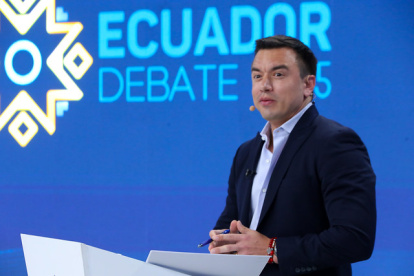 Daniel Noboa dio una entrevista postdebate en Radio Canela Guayaquil, donde habló sobre su propuesta de gobierno y respondió a las críticas de su contrincante, Luisa González.