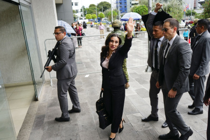 La vicepresidenta Verónica Abad perdió su derechos políticos por decisión del CNE.