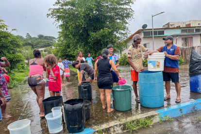Esmeraldas necesita ayuda. Encuentra los centros de acopio para donar alimentos, ropa y más.