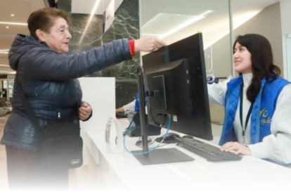 Foto simbólica de atención a jubilados en la matriz del IESS, en Quito.