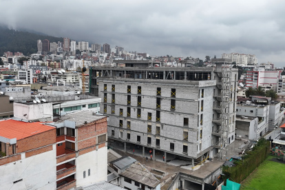 Hospital Vozandes. La torre Bless estará lista en julio e incluirá cinco subsuelos.