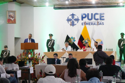 Sesión celebrada en la ciudad de Esmeraldas.