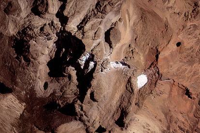 El glaciar Lewis, el más estudiado, ha perdido más del 90 % de su masa desde 1934, según el Servicio Mundial de Monitoreo de Glaciares (WGMS).