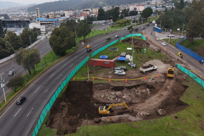 La primera fase de la edificación ya está en marcha en la av. Mariscal Sucre (Occidental) y tomará noventa días.