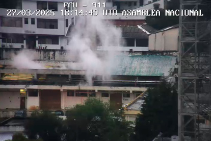 ECU 911 fue alertado sobre una explosión en el Hospital Eugenio Espejo.