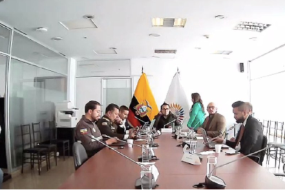 La mayoría de miembros de la Comisión de Seguridad Integral de la Asamblea se reunieron de forma telemática, para hablar sobre comercialización ilegal de combustibles.