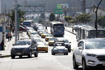 La medida no aplica para personas con discapacidad o de la tercera edad, y autos oficiales.