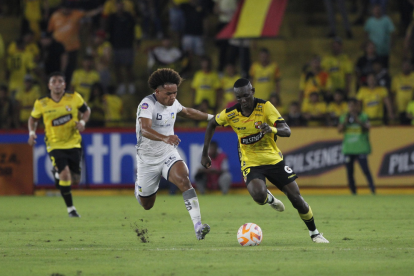 Barcelona Vs Delfín.