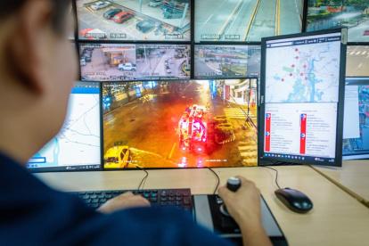 Desde el centro de monitoreo de Segura EP se coordinó la atención a emergencias.