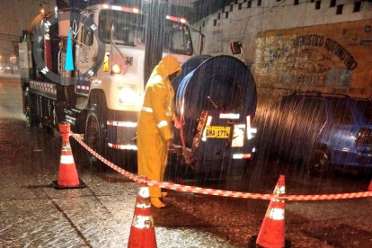 Interagua atendió con hidrocleaner varios puntos.