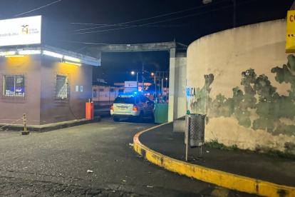 Operativo. Un grupo de uniformados ejecutó la búsqueda de sicarios.