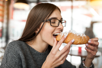 El pan es un alimento básico en el desayuno, pero ¿es realmente saludable?