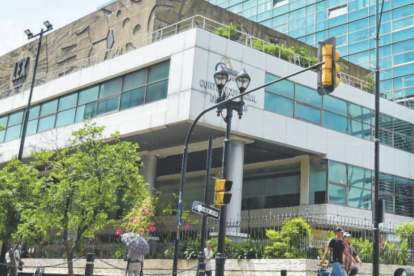 Edificios. La Corte de Justicia del Guayas guardaba características brutalistas que fueron remodeladas en el 2012.