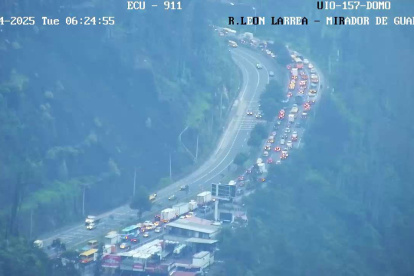 Dos accidentes en la avenida Simón Bolívar congestionaron el tránsito en esa vía este 1 de abril de 2025.