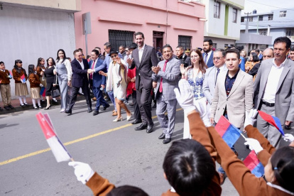La prefecta Lourdes Tibán, y el ministro de Transporte y Obras Públicas, Roberto Luque, participaron de eventos para conmemorar los 174 años de provincialización de Cotopaxi.