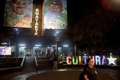 La mayoría de los locales se encuentran cerrados.