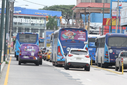 Dos líneas de buses del Sistema de Transporte Urbano (SITU) saldrán de circulación en Guayaquil a finales de abril.