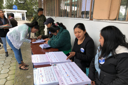 Los secretarios de las juntas receptoras del voto serán los encargados de notificar de la sanción a los ciudadanos.