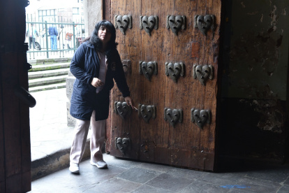 Siete corazones agustinos fueron robados de la entrada de la Iglesia de San Agustín