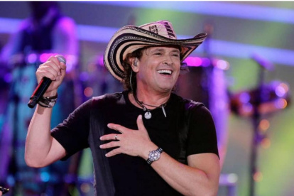 Carlos Vives tiene 63 años.