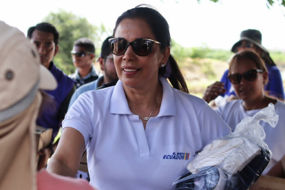 Daniel Noboa designó a Cynthia Gellibert como vicepresidenta, luego de que el TCE le suspendiera los derechos políticos.