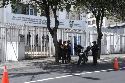 El atentado fue en el edificio matriz del SNAI, en Quito.