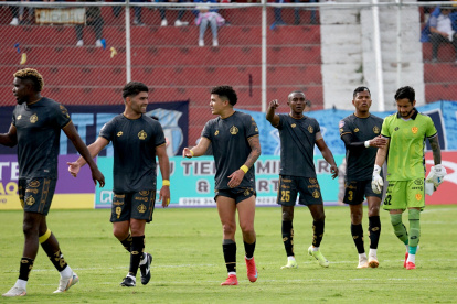 Aucas visita a Delfín en la fecha 7 de la LigaPro 2025.