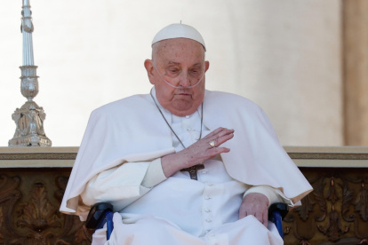 El papa Francisco durante la misa dedicada a los enfermos en la Plaza de San Pedro, este domingo 6 de abril del 2025.